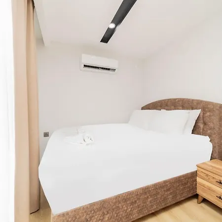 Modern Flat W Balcony 10 Min To In Appartamento *